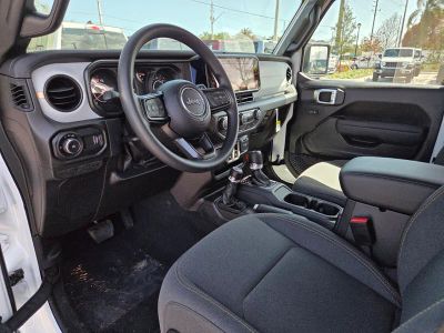 2026 Jeep Wrangler — photo 14 view