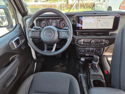 2026 Jeep Wrangler — photo 10 view