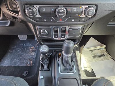 2026 Jeep Wrangler — photo 16 view