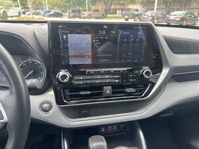 2022 Toyota Highlander - Photo 4