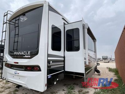 2026 Jayco Pinnacle - Photo 3