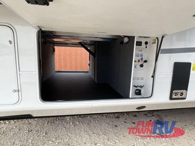 2026 Jayco Pinnacle - Photo 6