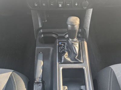 2021 Toyota Tacoma 4WD — photo 22 view