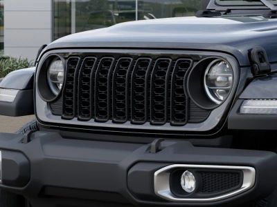 2026 Jeep Gladiator — photo 11 view