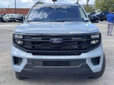 2025 Ford Expedition - Photo 8