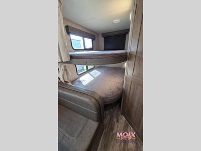 2022 Grand Design Imagine XLS - Photo 18