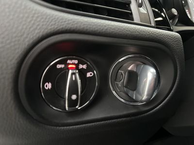 2022 Porsche Macan - Photo 19