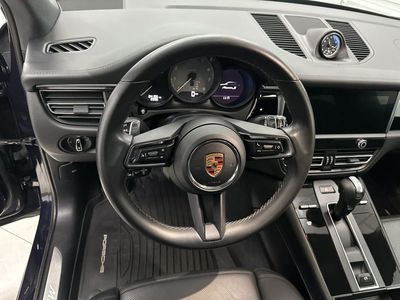 2022 Porsche Macan - Photo 11