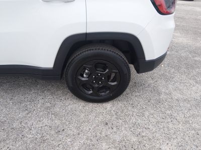 2023 Jeep Compass - Photo 10