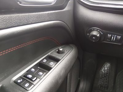 2023 Jeep Compass - Photo 13