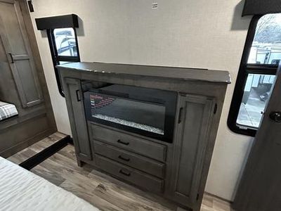 2026 Venture RV SPORTTREK — photo 16 view