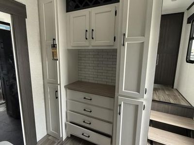 2026 Venture RV SPORTTREK — photo 7 view
