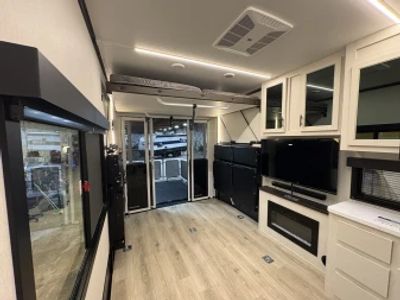2026 Forest River Vengeance Rogue Armored - Photo 17