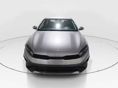 2023 Kia Forte - Photo 2
