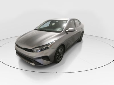 2023 Kia Forte - Photo 3