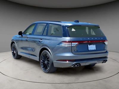 2025 Lincoln Aviator — side profile view