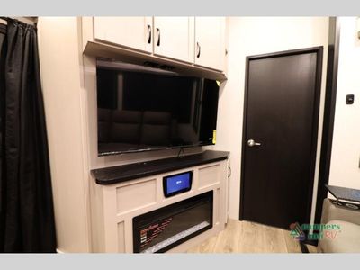 2026 Jayco Seismic - Photo 21