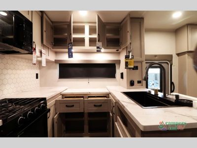 2026 Jayco Seismic - Photo 31