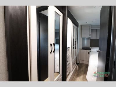 2026 Jayco Seismic - Photo 36