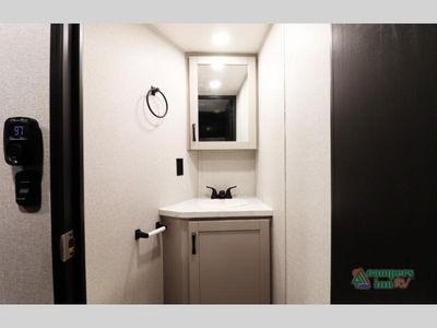 2026 Jayco Seismic - Photo 43