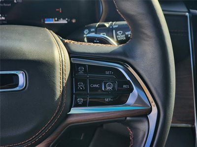 2026 Pre-Owned 2025 Jeep Grand Cherokee - Photo 12