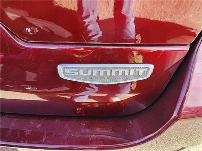 2026 Pre-Owned 2025 Jeep Grand Cherokee - Photo 6