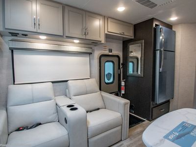 2026 Thor Motor Coach Omni Trail - Photo 9