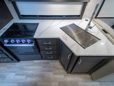 2026 Thor Motor Coach Omni Trail - Photo 17
