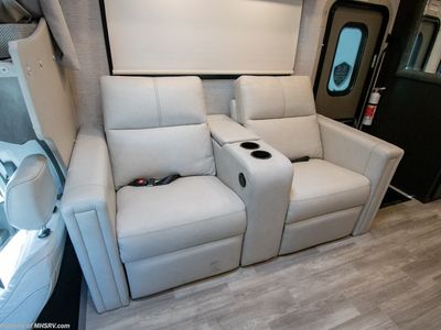 2026 Thor Motor Coach Omni Trail - Photo 10