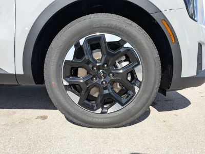 2026 Kia Sorento — photo 13 view