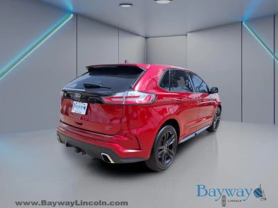 2020 Ford Edge — interior view
