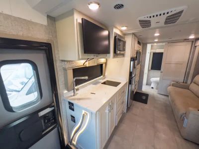 2024 Tiffin WAYFARER — photo 9 view