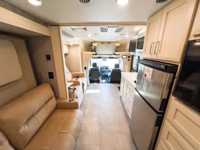 2024 Tiffin WAYFARER — interior view
