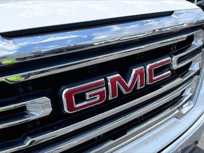 2019 GMC Sierra 1500 — rear three-quarter view
