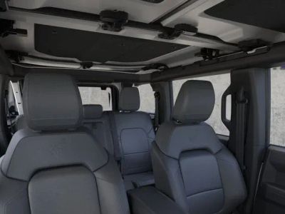2026 Ford Bronco - Photo 12
