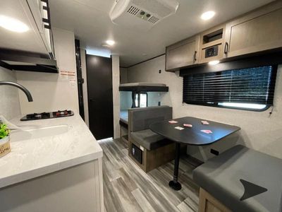2025 Jayco Jay Flight SLX - Photo 11