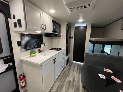 2025 Jayco Jay Flight SLX - Photo 12