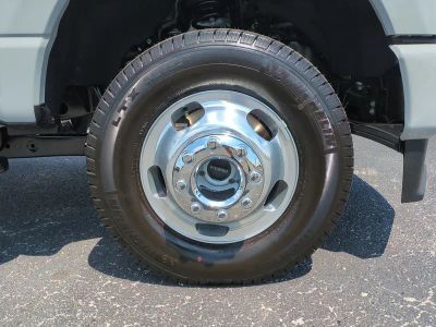 2026 Ford F-350SD — photo 11 view