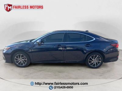 2017 Lexus ES 350 — side profile view