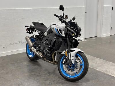 2025 Yamaha MT-10 - Photo 3