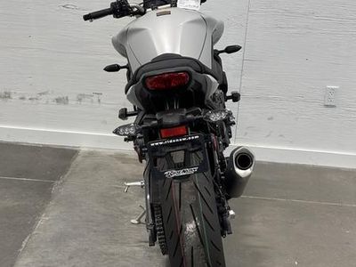 2025 Yamaha MT-10 - Photo 6