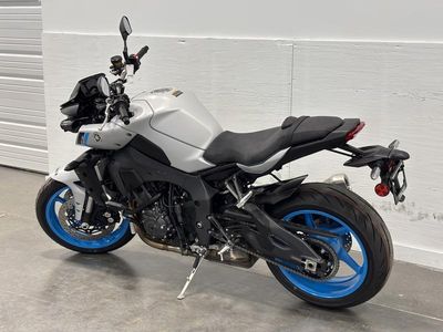 2025 Yamaha MT-10 - Photo 8