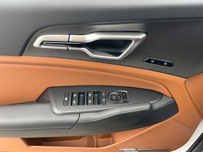 2026 Kia Sportage — photo 8 view