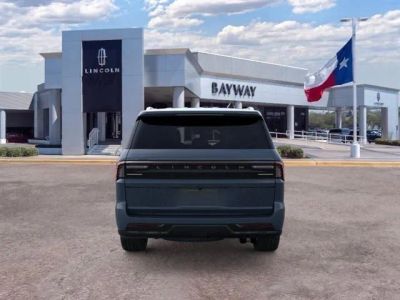 2026 Lincoln Navigator — detail view