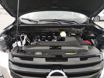 2025 Nissan Pathfinder — photo 9 view