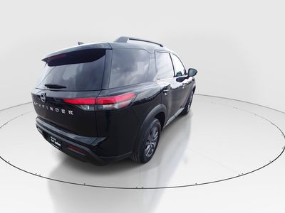 2025 Nissan Pathfinder — photo 7 view