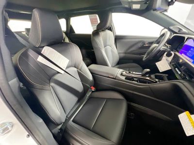 2026 Toyota Crown Signia — photo 27 view