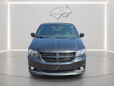 2018 Dodge Grand Caravan — detail view
