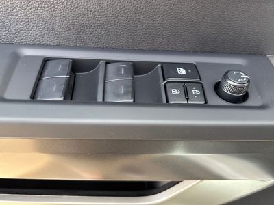 2026 Toyota Tundra — photo 8 view