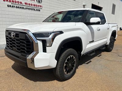 2026 Toyota Tundra SR5 in Ice Cap — front three-quarter view